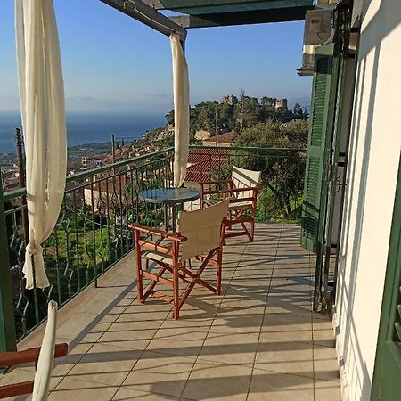 Villa Kiparissia Castle&Sea view Kyparissia Esterno foto
